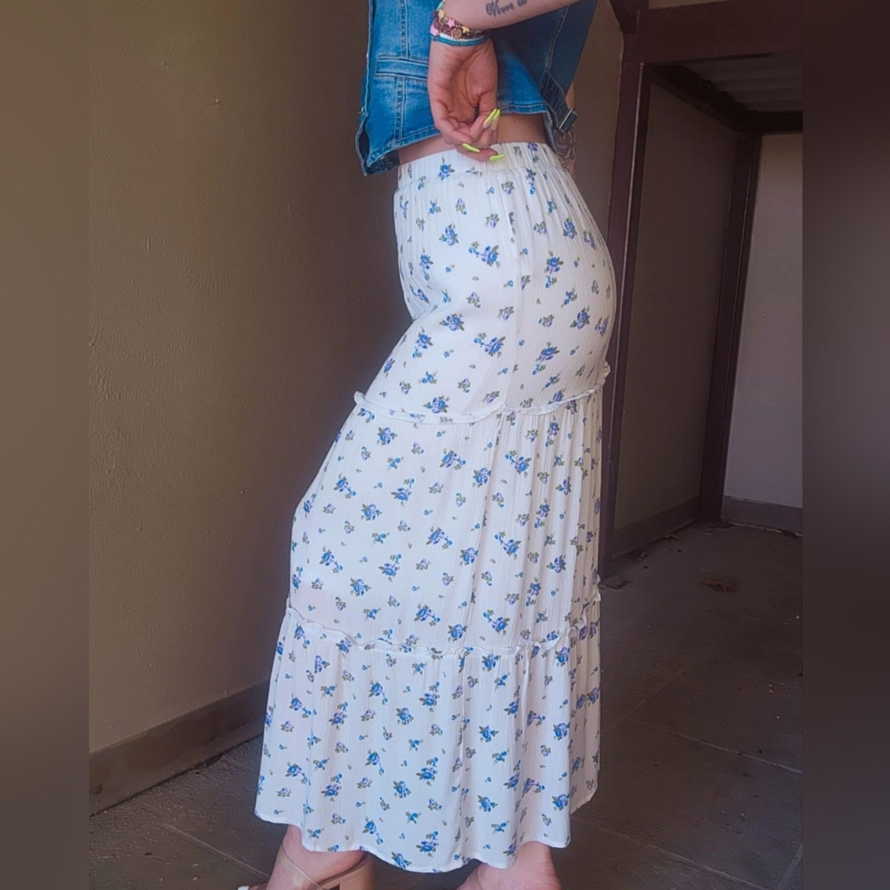 White Maxi Skirt with Blue Floral Print - Picture 4 of 8